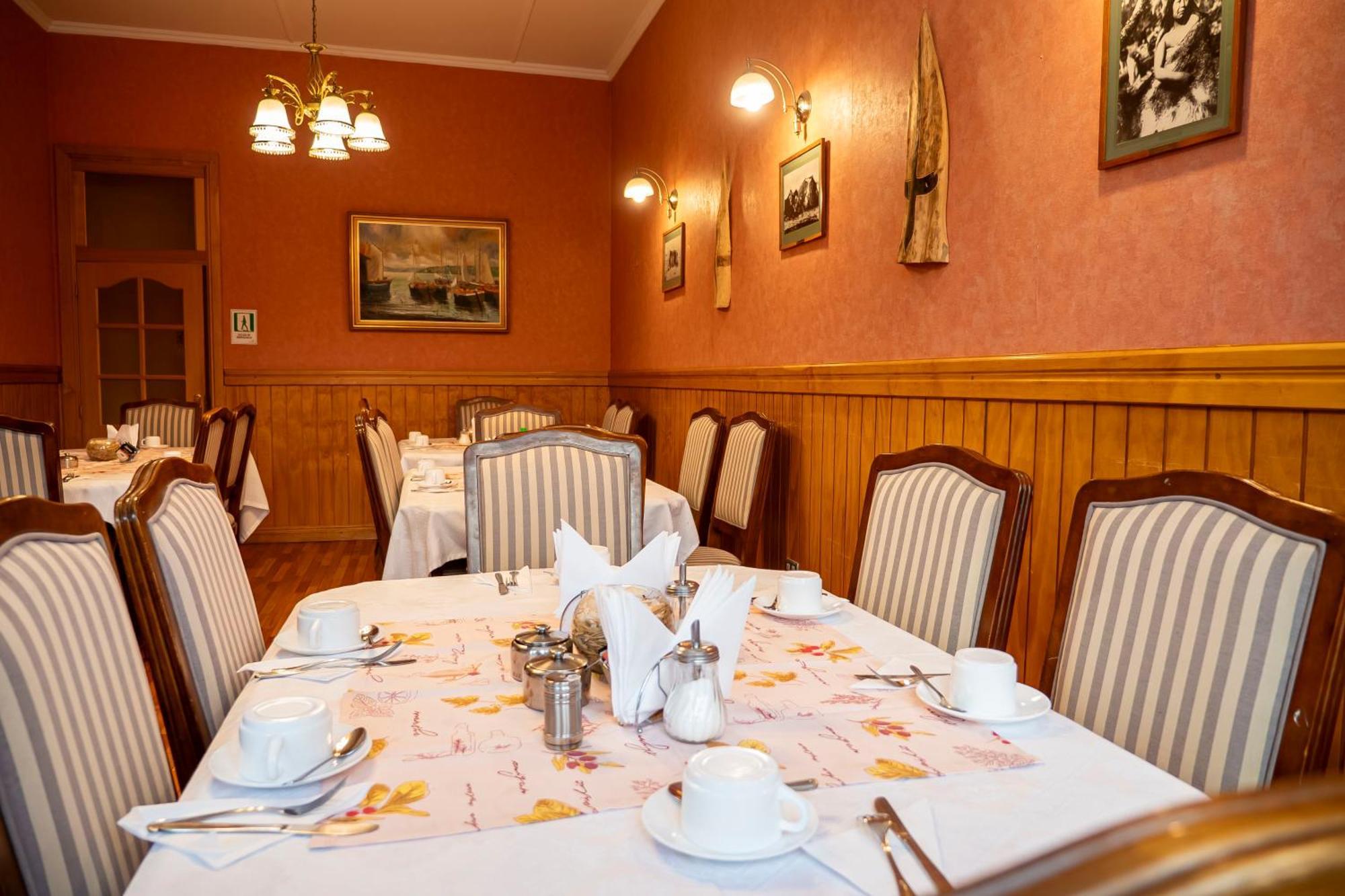 Hotel Plaza Пунта Аренас Екстериор снимка