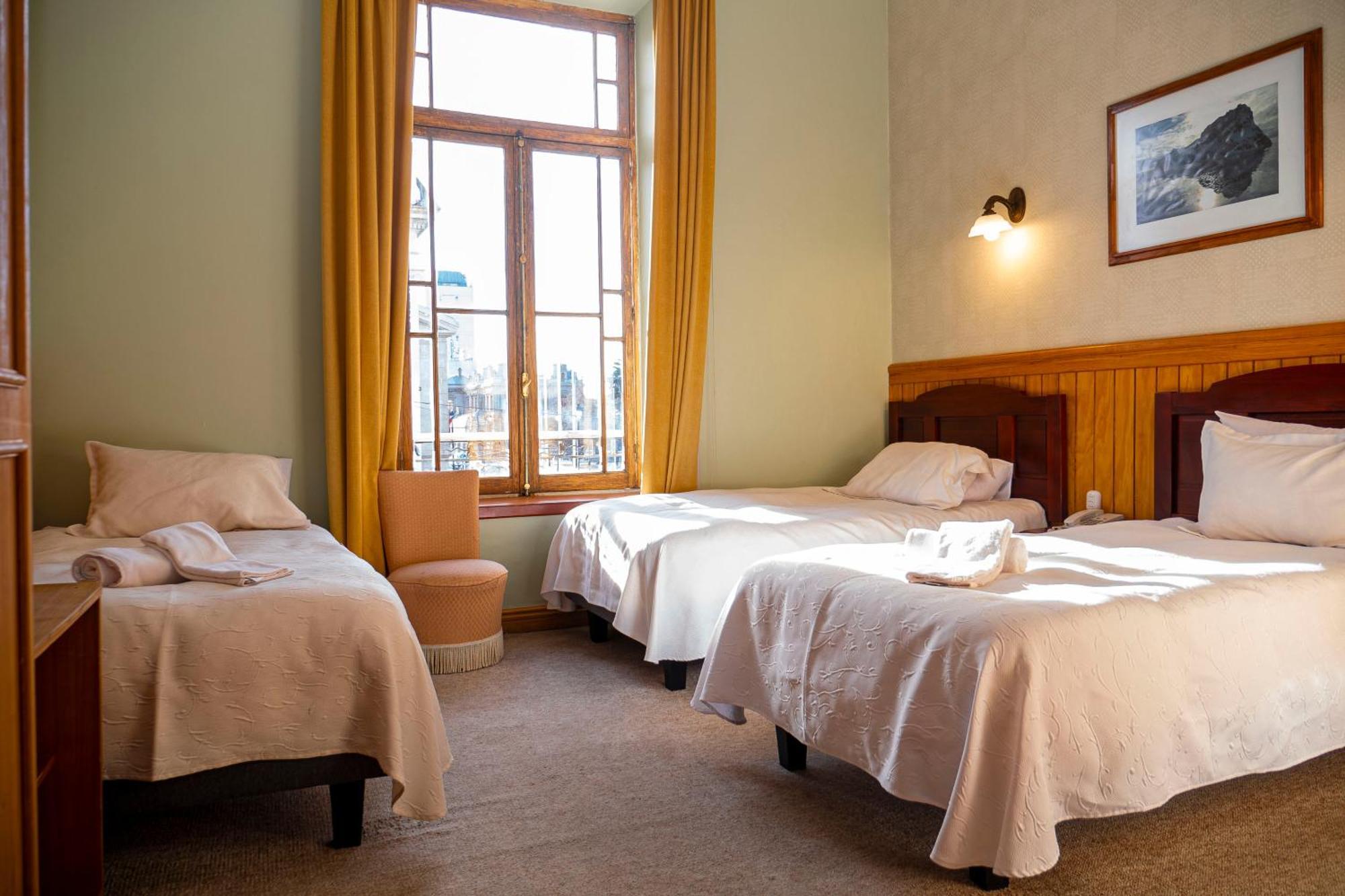 Hotel Plaza Пунта Аренас Екстериор снимка