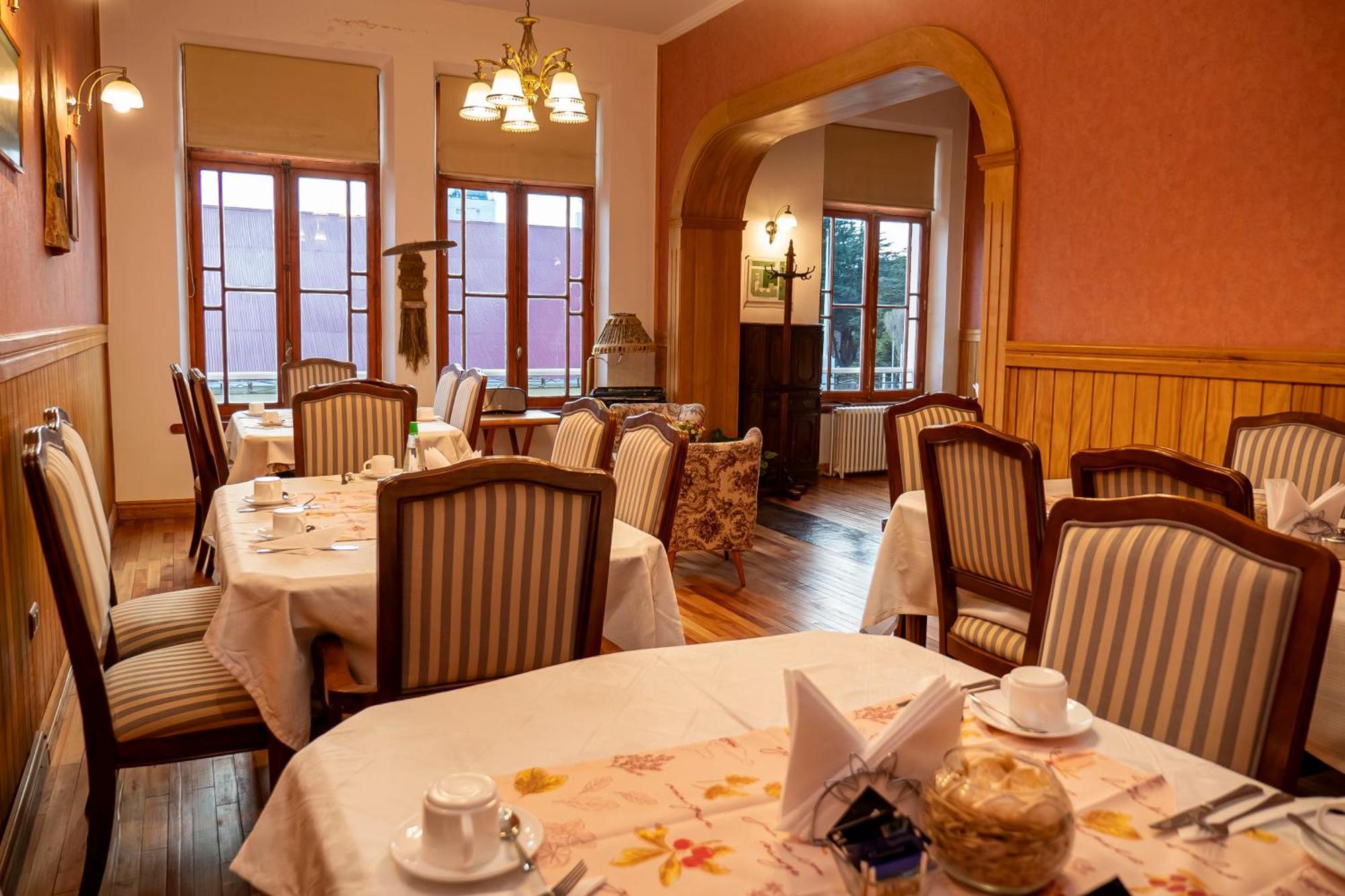 Hotel Plaza Пунта Аренас Екстериор снимка